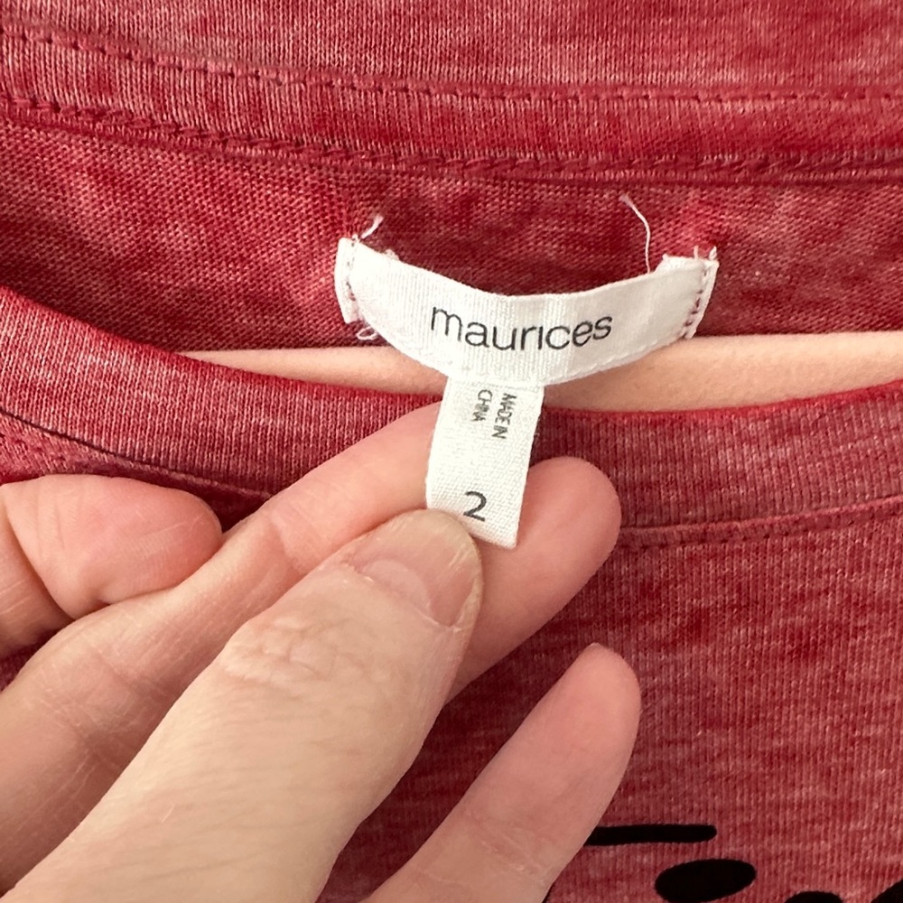 Maurice’s Resting Grinch Face Tee - Picture 2 of 2